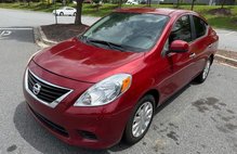 2012 Nissan Versa 1.6 SV