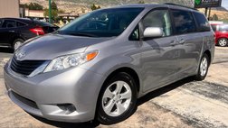2013 Toyota Sienna 5dr 7-Pass Van V6 LE FWD (Natl)