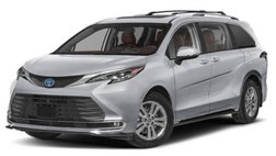 2024 Toyota Sienna LE
