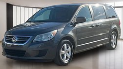 2010 Volkswagen Routan SE