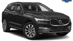 2023 Volvo XC60 B5 Plus Dark Theme
