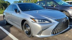 2022 Lexus ES 300h Base
