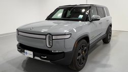 2023 Rivian R1S Adventure