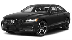 2024 Volvo S60 B5 Plus Dark Theme