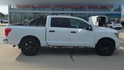 2023 Nissan Titan SV