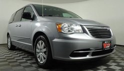 2015 Chrysler Town and Country LX