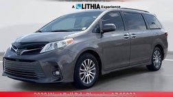 2020 Toyota Sienna XLE