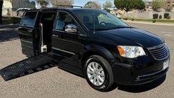2015 Chrysler Town and Country Limited Platinum