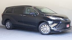 2023 Toyota Sienna XLE 7-Passenger