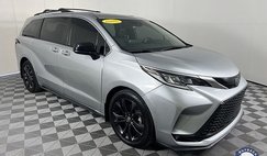 2022 Toyota Sienna XSE 7-Passenger