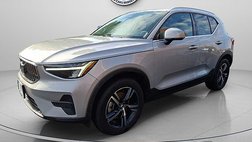 2025 Volvo XC40 B5 Core Bright Theme