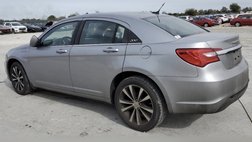 2013 Chrysler 200 Touring