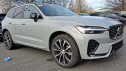 2025 Volvo XC60 B5 Plus Dark Theme