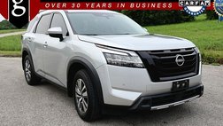 2023 Nissan Pathfinder SL