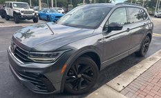 2023 Volkswagen Tiguan SE R-Line Black