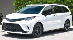 2025 Toyota Sienna XSE 7-Passenger