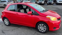 2012 Toyota Yaris L 2dr Hatchback