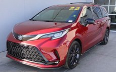 2022 Toyota Sienna XSE 7-Passenger