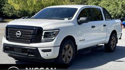 2024 Nissan Titan SV