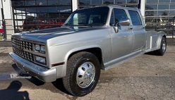 1989 Chevrolet R/V 3500 Series 3+3 C/R30 Custom Hauler
