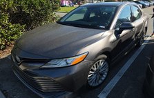 2019 Toyota Camry Hybrid XLE