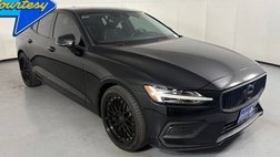 2020 Volvo S60 T5 Momentum