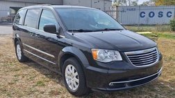 2016 Chrysler Town and Country Touring