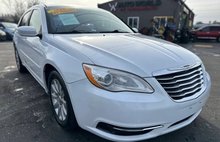 2013 Chrysler 200 Touring