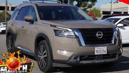 2023 Nissan Pathfinder Platinum