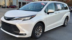 2023 Toyota Sienna XLE 8-Passenger