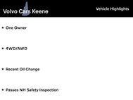 2024 Volvo XC40 B5 Plus Dark Theme