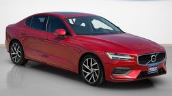 2020 Volvo S60 T6 Momentum