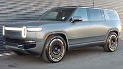 2025 Rivian R1S Adventure