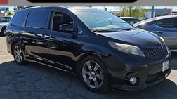 2014 Toyota Sienna SE 8-Passenger