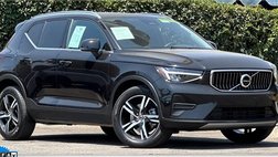 2024 Volvo XC40 B5 Core