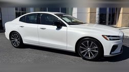2022 Volvo S60 B5 Momentum