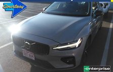 2024 Volvo S60 B5 Core Dark Theme