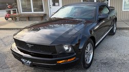 2005 Ford Mustang V6 Deluxe