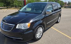 2013 Chrysler Town and Country Limited