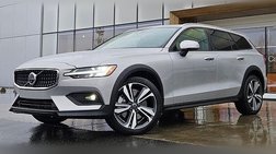 2025 Volvo V60 Cross Country B5 Plus
