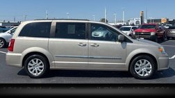 2013 Chrysler Town and Country Touring