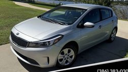 2017 Kia Forte5 LX