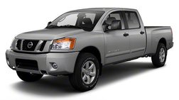2013 Nissan Titan SV