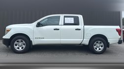 2017 Nissan Titan SV