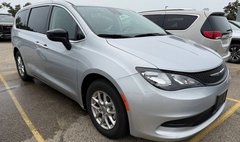 2024 Chrysler Voyager LX