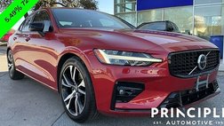 2023 Volvo S60 B5 Plus Dark Theme