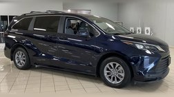 2024 Toyota Sienna LE 8-Passenger