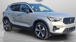 2025 Volvo XC40 B5 Plus Dark Theme
