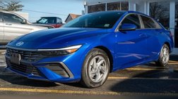 2024 Hyundai Elantra SE