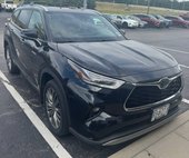2020 Toyota Highlander Hybrid Platinum